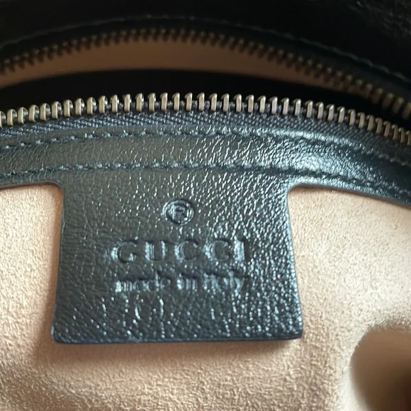 GUCCI MARMONT MATELASSE MEDIUM TOTE BLACK LEATHER - Picture 9 of 11